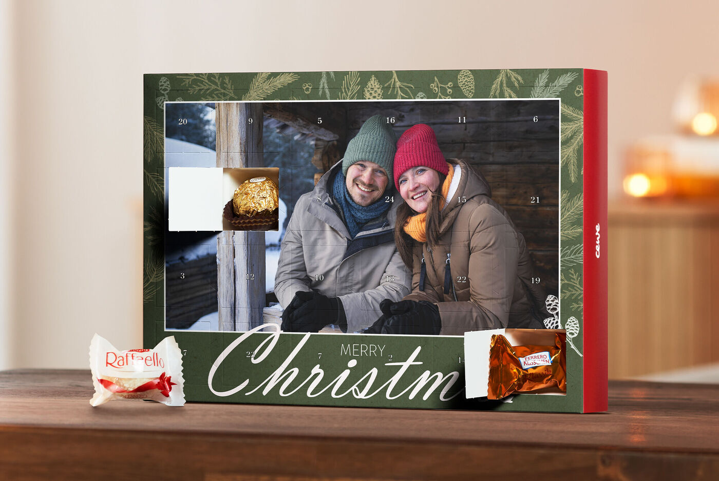 Advent naptár két emberrel, akik édes finomságok között néznek egymásra